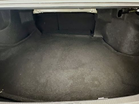 Used 2025 Toyota Camry LE FWD image 31