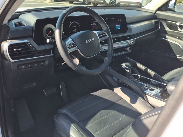Used 2025 Kia Telluride SX Prestige AWD/4WD image 4