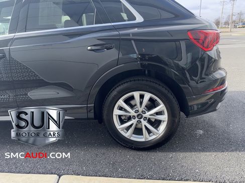 Certified 2025 Audi Q3 2.0T Premium Plus w/ Premium Plus Package image 27