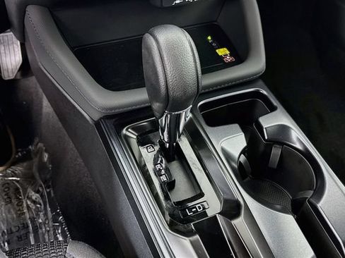 New 2026 Subaru Forester Premium AWD/4WD image 17
