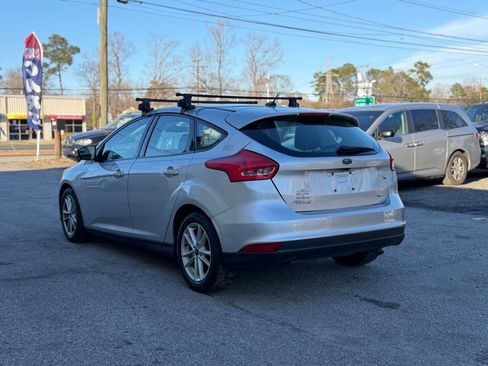 Used 2018 Ford Focus SE image 5