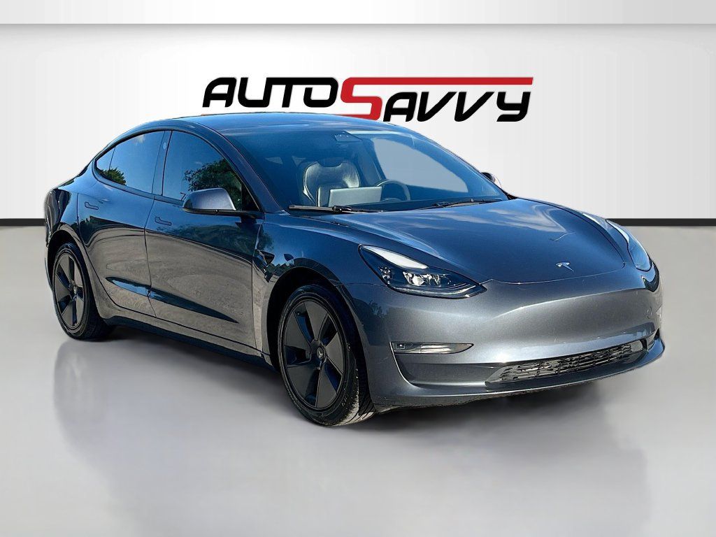 Used 2023 Tesla Model 3 Standard Range RWD image 1