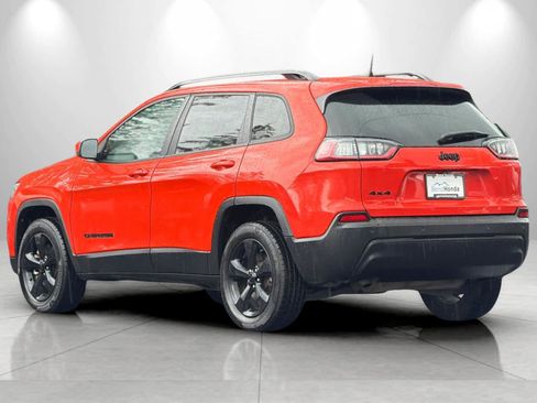 Used 2021 Jeep Cherokee Latitude Plus AWD/4WD image 6