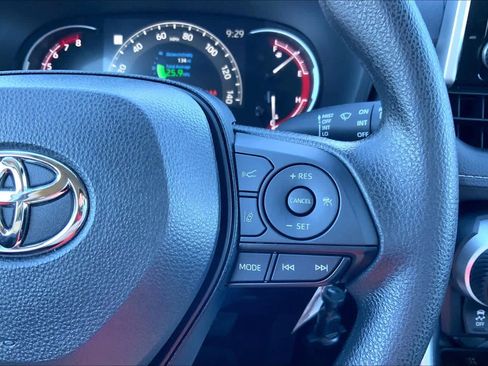 Certified 2025 Toyota RAV4 LE image 21