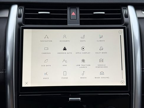 New 2026 Land Rover Discovery Limited Edition image 25