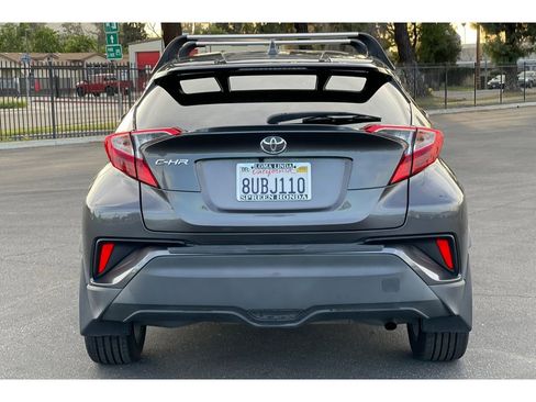 Used 2021 Toyota C-HR LE image 4