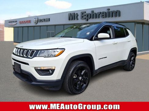 Used 2018 Jeep Compass Latitude w/ Popular Equipment Group image 1