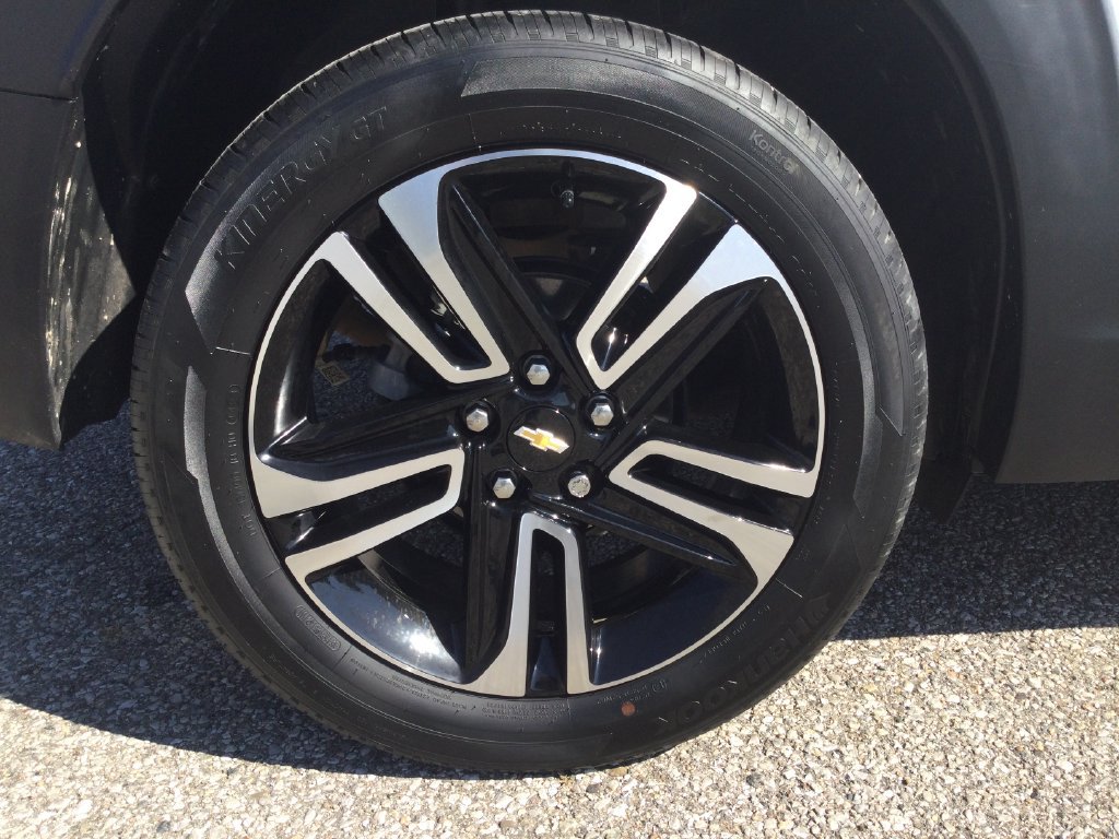 Used 2024 Chevrolet TrailBlazer LT w/ LT Cold Weather Package FWD image 9