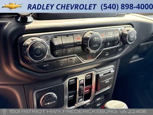 Used 2021 Jeep Gladiator Sport AWD/4WD image 10