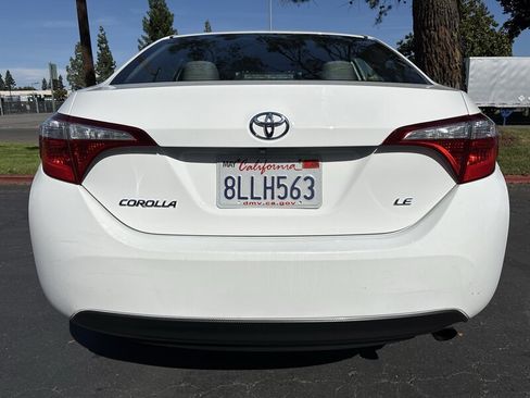 Used 2016 Toyota Corolla LE FWD image 9