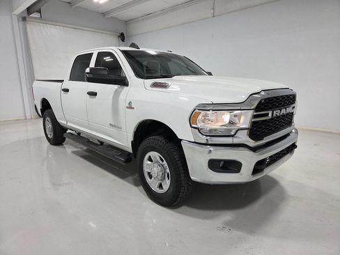 Used 2022 RAM 2500 Tradesman w/ Chrome Appearance Group AWD/4WD image 1