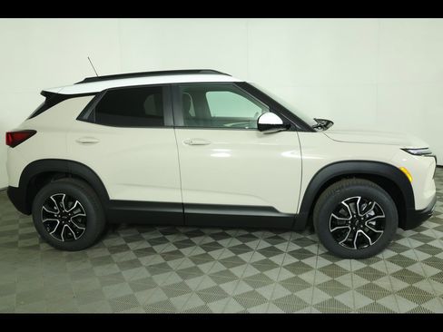 New 2026 Chevrolet TrailBlazer ACTIV w/ Convenience Package image 13