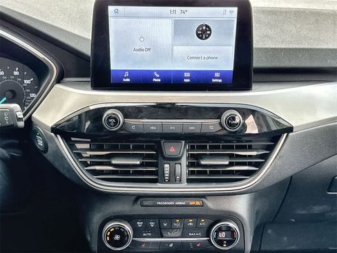 Used 2020 Ford Escape SEL image 15