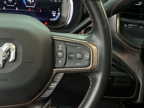 Used 2023 RAM 2500 Limited image 32