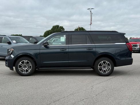 New 2026 Ford Expedition Max Active AWD/4WD image 2