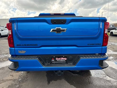Used 2025 Chevrolet Silverado 1500 Custom w/ Turbomax Blackout Package RWD image 5
