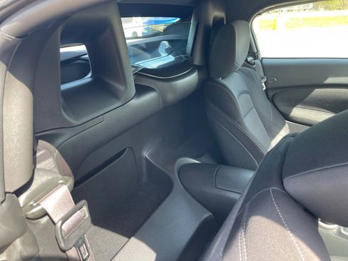 Used 2018 Nissan 370Z Roadster RWD image 14