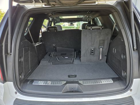 Used 2021 Chevrolet Tahoe RST AWD/4WD image 34