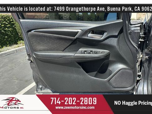 Used 2017 Honda Fit EX image 45