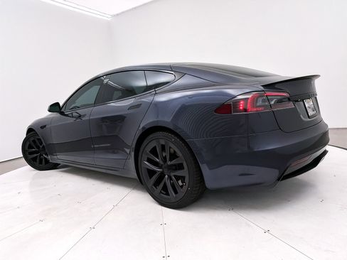 Used 2021 Tesla Model S Plaid image 7