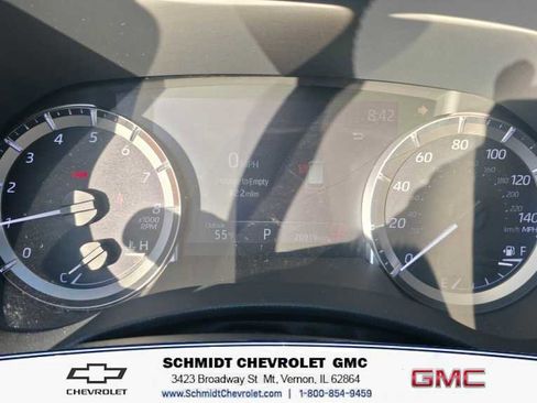 Used 2024 Toyota Highlander LE image 14