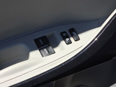 Used 2013 Scion iQ FWD image 26