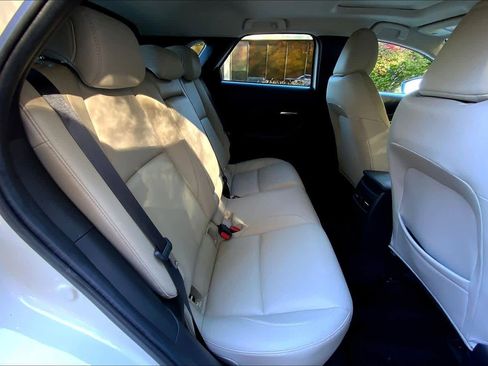 Certified 2024 MAZDA CX-30 AWD 2.5 S w/ Preferred Package image 19