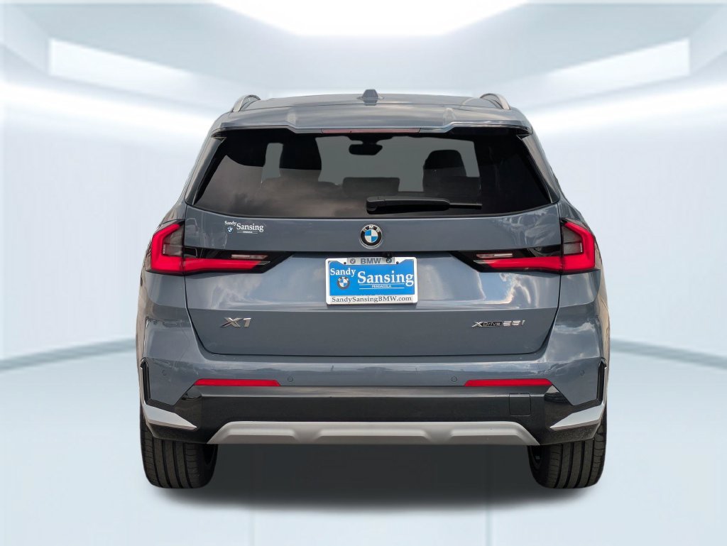 New 2027 BMW X1 xDrive28i AWD/4WD image 4