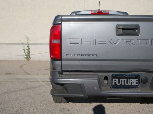 Used 2022 Chevrolet Colorado LT w/ Safety Package image 35