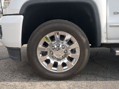 Used 2018 GMC Sierra 2500 Denali w/ Duramax Plus Package image 37