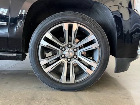 Used 2020 GMC Yukon XL Denali w/ Denali Ultimate Package RWD image 10