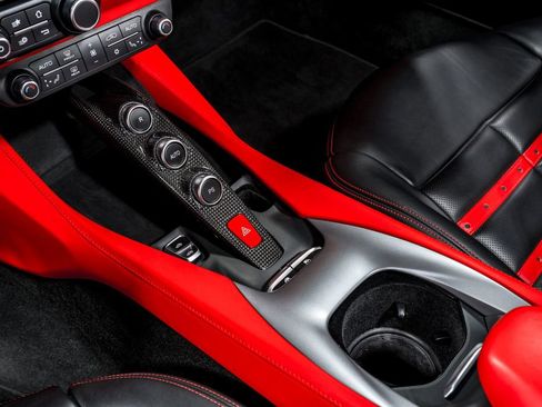 Used 2020 Ferrari Portofino RWD image 26