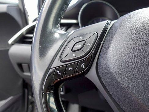 Certified 2019 Toyota C-HR XLE FWD image 14