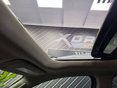 Used 2016 Chevrolet Traverse LTZ FWD image 36