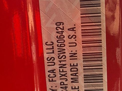 Used 2025 Jeep Wrangler Unlimited Rubicon image 31