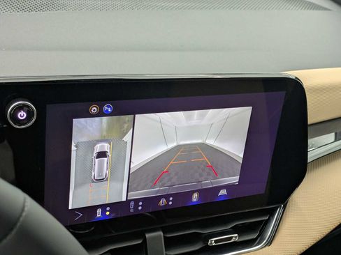 New 2026 Chevrolet Equinox ACTIV w/ Convenience Package III AWD/4WD image 27