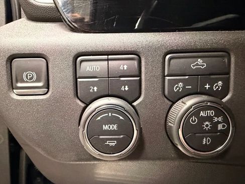 Used 2022 Chevrolet Silverado 1500 RST AWD/4WD image 26