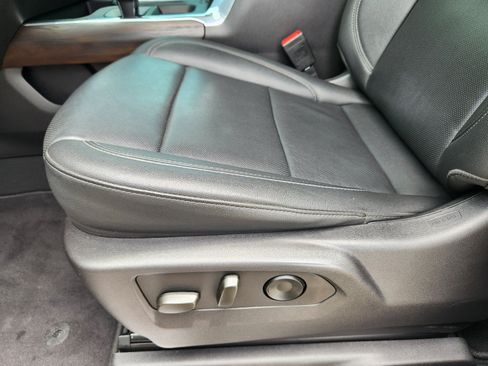 Used 2024 GMC Sierra 1500 SLT AWD/4WD image 21