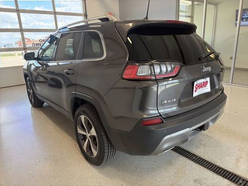 Used 2019 Jeep Cherokee Limited w/ Luxury Group AWD/4WD image 4