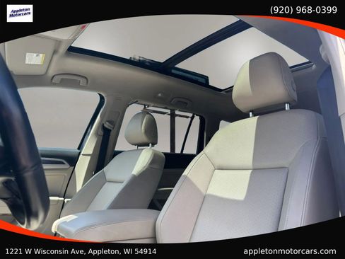 Used 2019 Volkswagen Atlas SEL R-Line AWD/4WD image 49