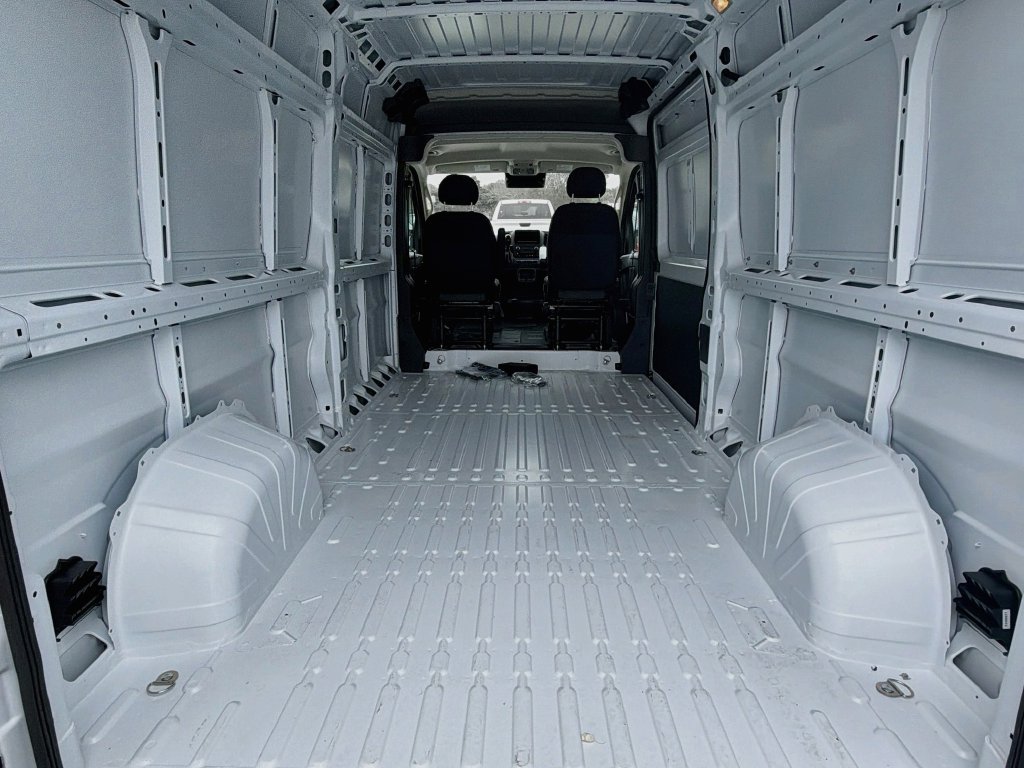 New 2026 RAM ProMaster 2500 w/ Cold Weather Group FWD image 31