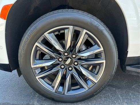 Certified 2023 Cadillac Escalade Sport AWD/4WD image 25