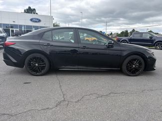 Used 2025 Toyota Camry SE FWD video 2