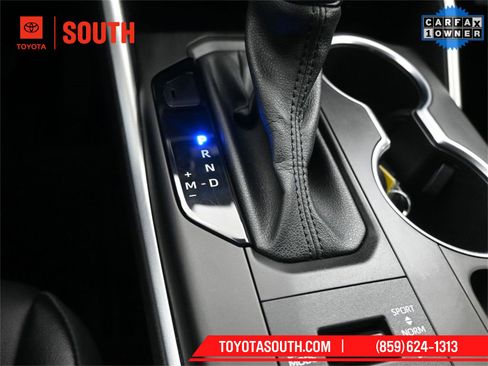 Used 2022 Toyota Highlander XLE image 20