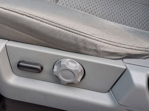 Used 2013 Ford F150 XLT w/ Luxury Equipment Group image 4