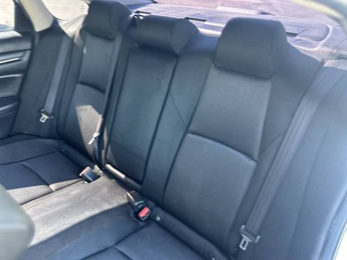 Used 2019 Honda Accord LX image 16