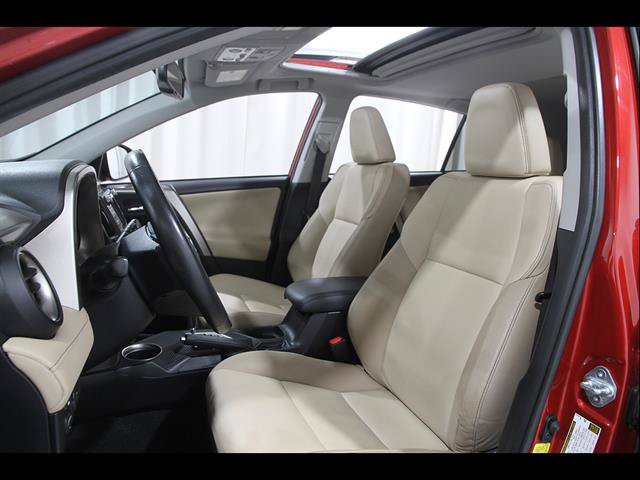 Used 2015 Toyota RAV4 Limited AWD/4WD image 5