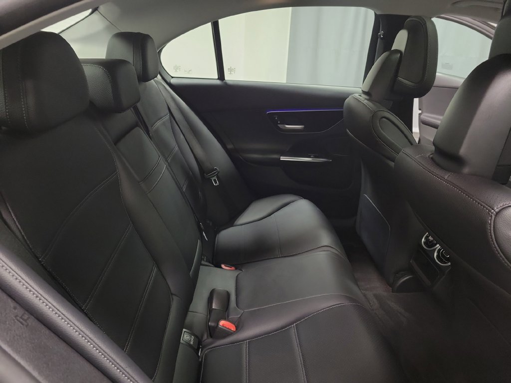 Used 2023 Mercedes-Benz C 300 4MATIC Sedan image 30