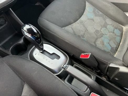 Used 2018 Chevrolet Spark LT FWD image 17