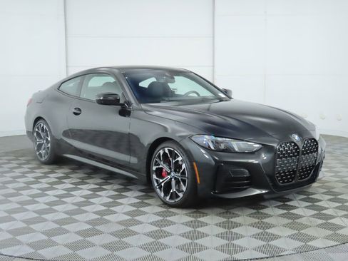 Certified 2025 BMW 430i Coupe w/ M Sport Package image 3